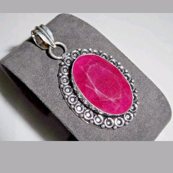 Natural Raw-Cut Ruby 925 Silver Pendant - Picture 5 of 6